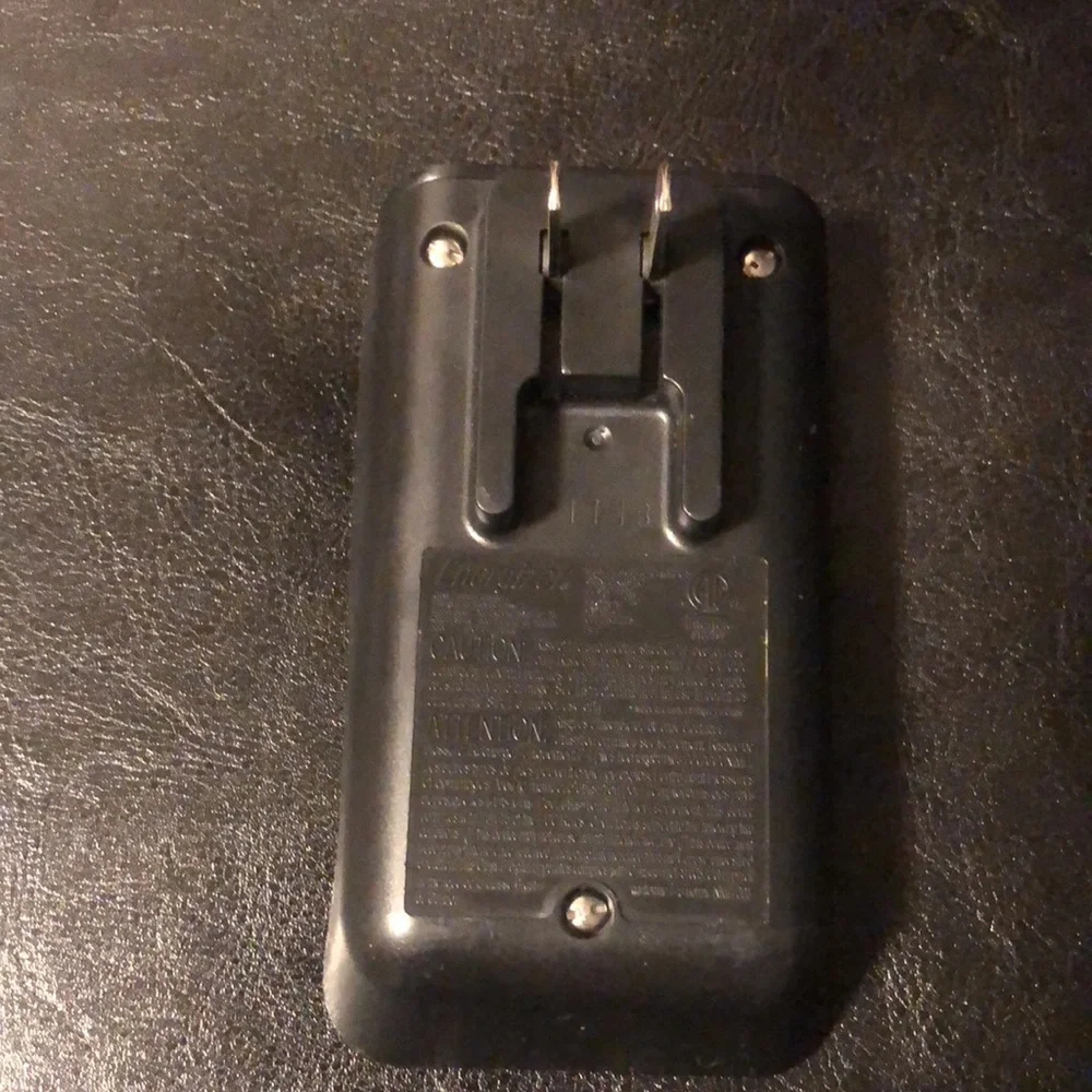 Energizer NiMH Battery Charger for AA & AAA Batteries (CHP42US)